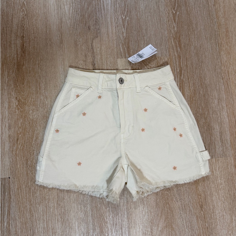American Eagle Outfitters Cream Cargo Shorts